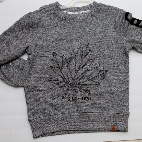 Other - Grey Canada Sweatshirt (S, 6)